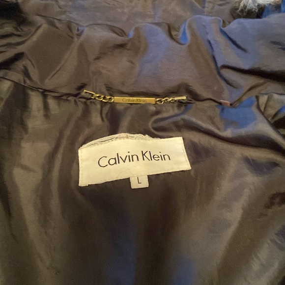 Calvin Klein puffy winter coat - Picture 3 of 4